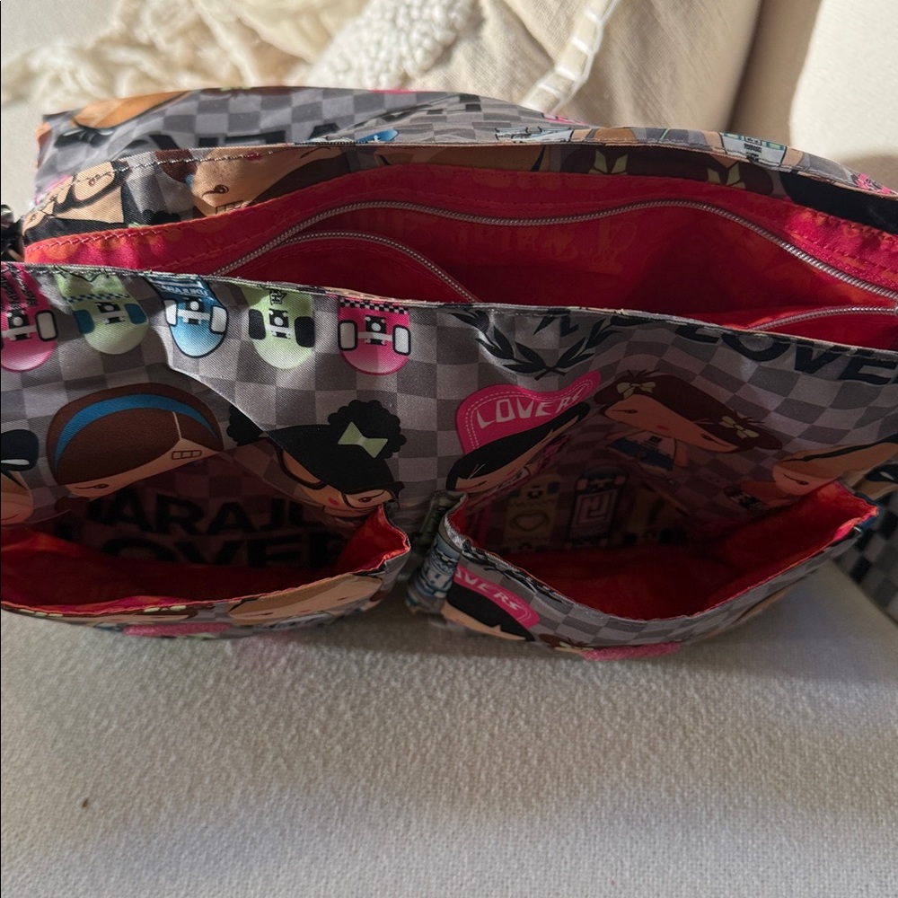 Harajuku Lovers Messenger Bag - Picture 16 of 16